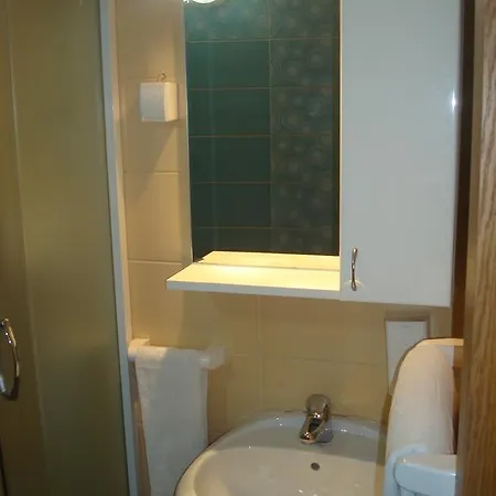 Nocleg ze śniadaniem Linda 3*